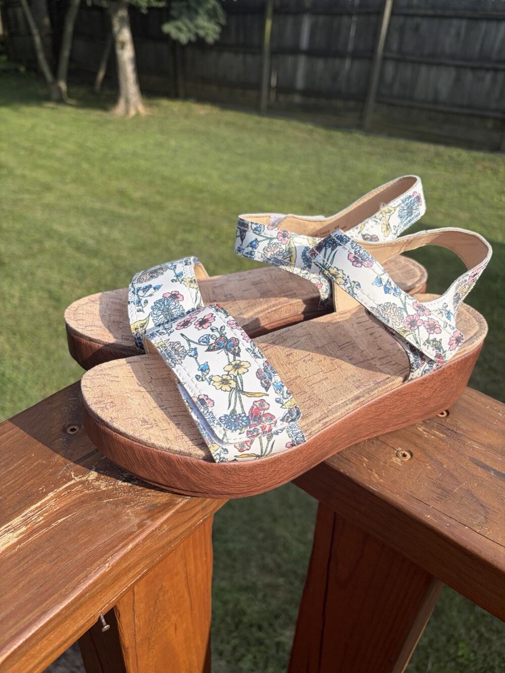 Alegria Tamsyn Fine & Dandy Wedge Sandals Women's Sz 9.5 EU 40 Floral White
